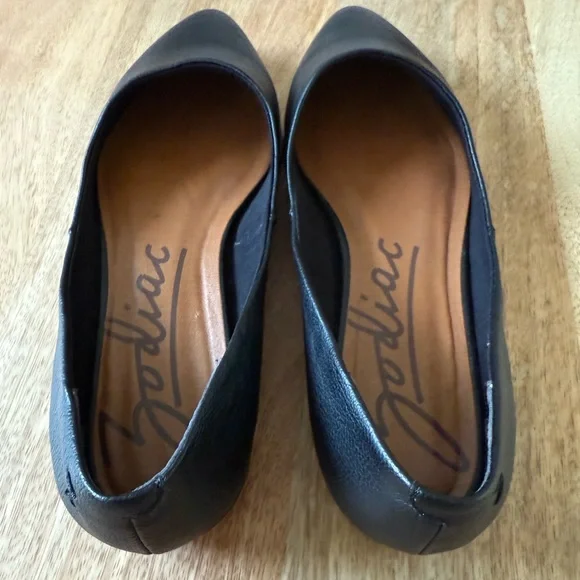 Zodiac Women's Black Flats Size 8.5 - Picture 3 of 15